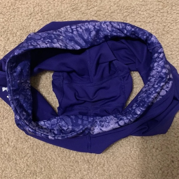 Under Armor shorts size small - Picture 3 of 3